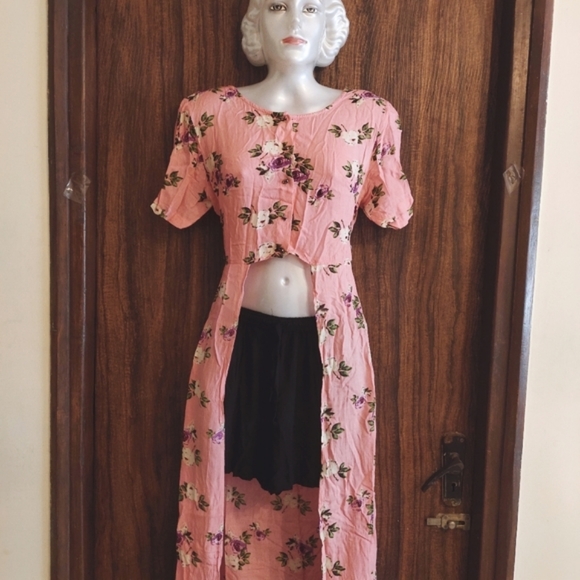 Trending long slit kurti - Picture 3 of 7